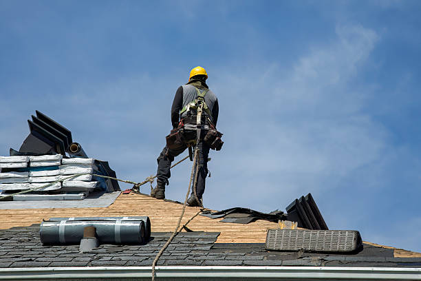 Professional Gutter Installation technician working in Horse Shoe, NC